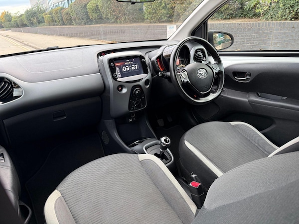 Used Toyota AYGO 2021 for sale - 76152607: Photo 16
