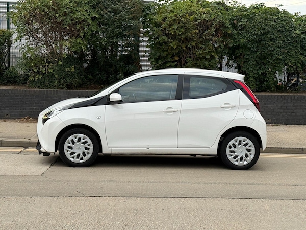 Used Toyota AYGO 2021 for sale - 76152607: Photo 5
