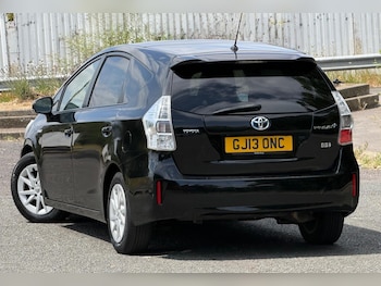 Used Toyota Prius+ 2013 for sale - 79475690: Photo