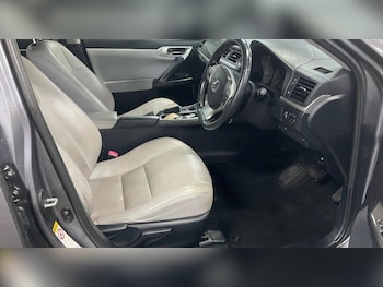 Used Lexus CT 2012 for sale - 77315317: Photo