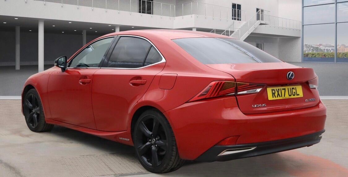 Used Lexus IS 2017 for sale - 77939893: Photo 2