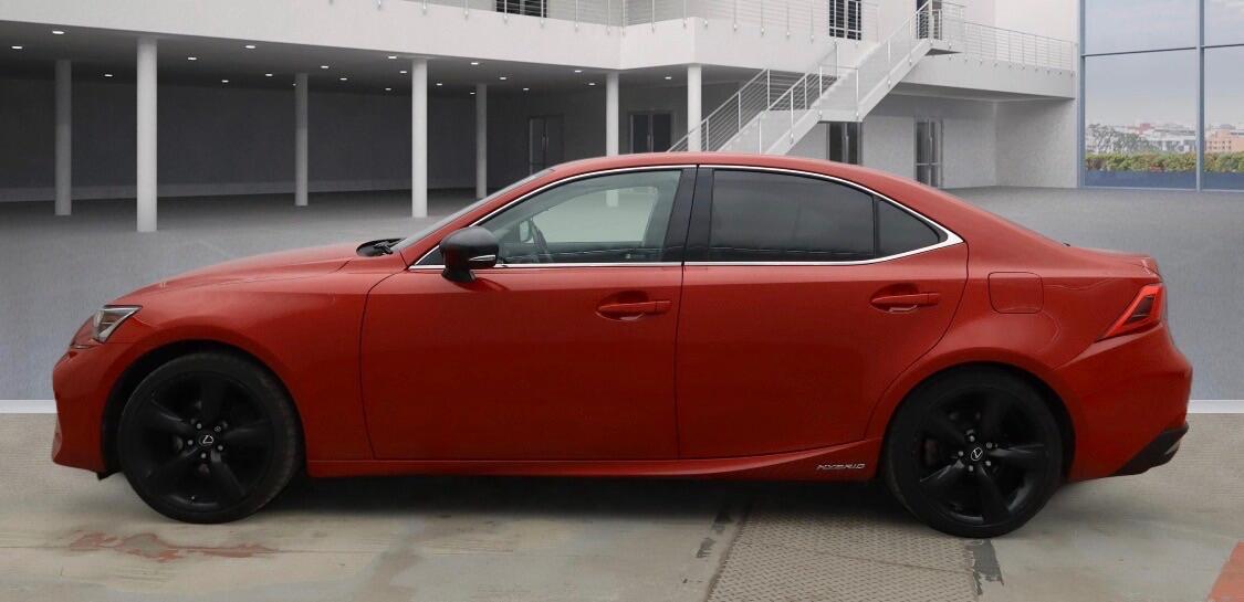 Used Lexus IS 2017 for sale - 77939893: Photo 3