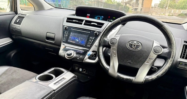 Used Toyota Prius+ 2015 for sale - 75477669: Photo 10