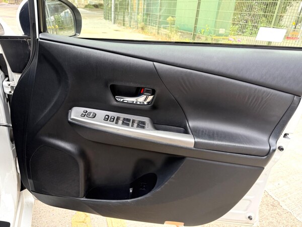 Used Toyota Prius+ 2015 for sale - 75477669: Photo 18