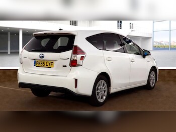 Used Toyota Prius+ 2015 for sale - 75477669: Photo
