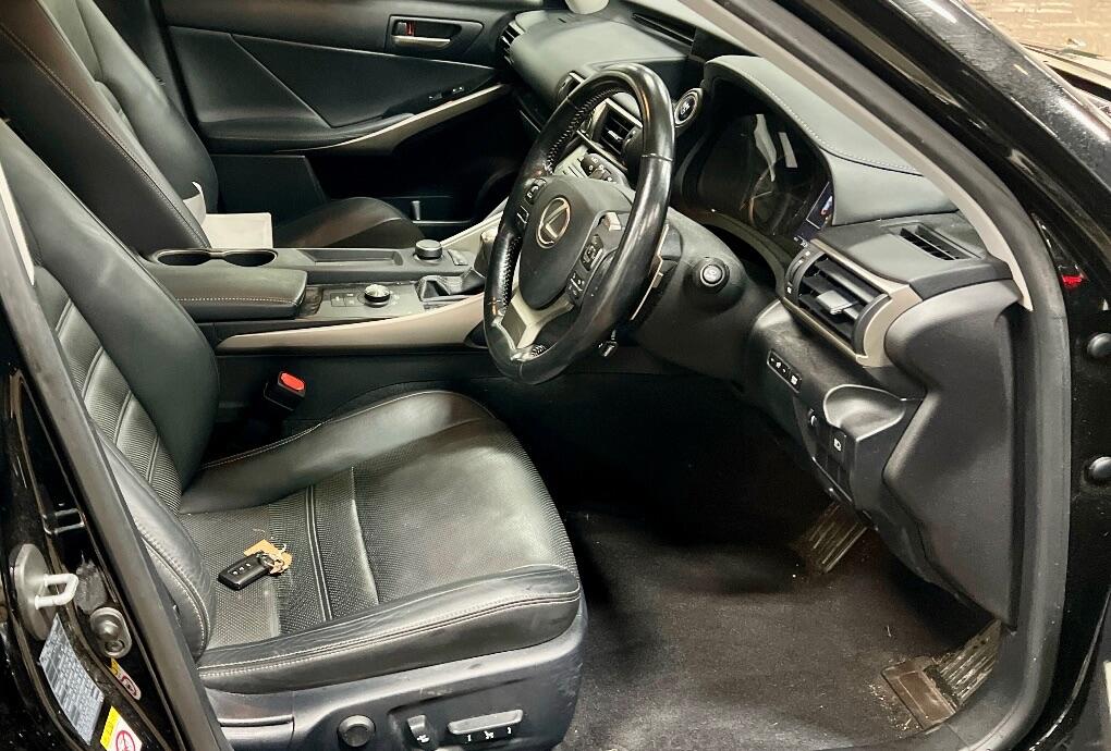Used Lexus IS 2017 for sale - 77559150: Photo 7