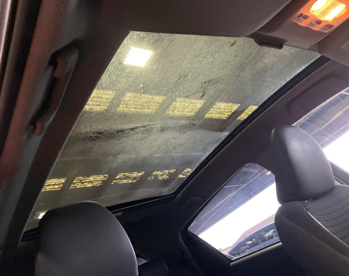 Used Toyota Yaris 2016 for sale - 76898919: Photo 2