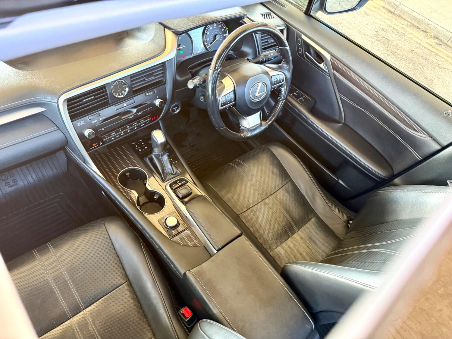 Used Lexus RX 2016 for sale - 77386631: Photo 15