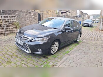Used Lexus CT 2017 for sale - 75905008: Photo