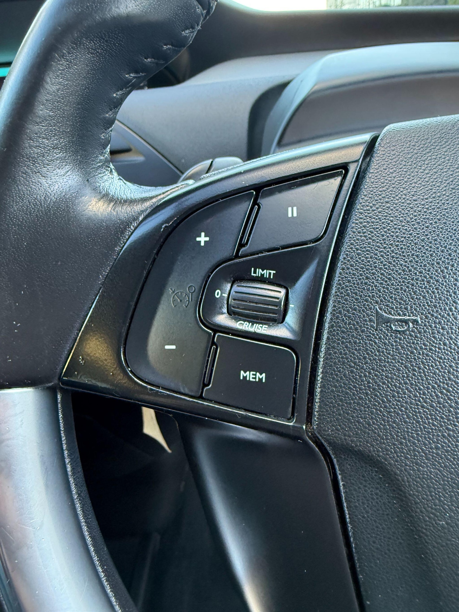 Used Citroen C4 Grand Picasso 2018 for sale - 76032257: Photo 16