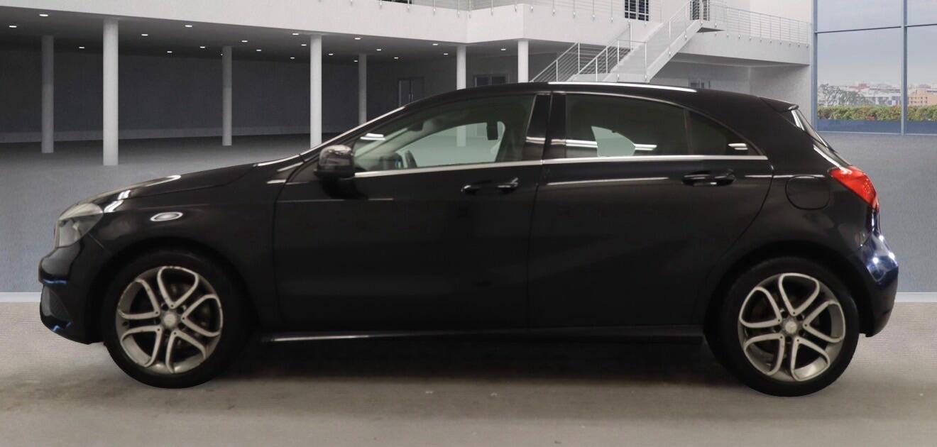 Used Mercedes-Benz A-Class 2014 for sale - 76446916: Photo 3