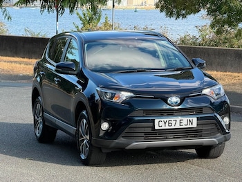 Used Toyota RAV4 2017 for sale - 79565774: Photo