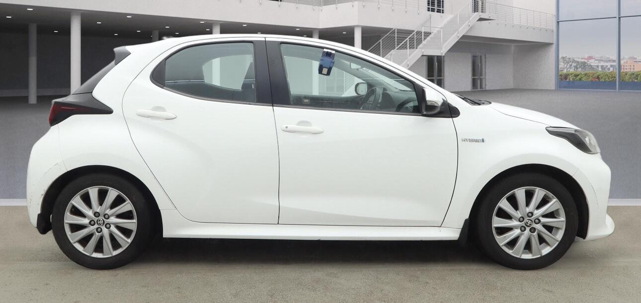 Used Toyota Yaris 2021 for sale - 77645755: Photo 5