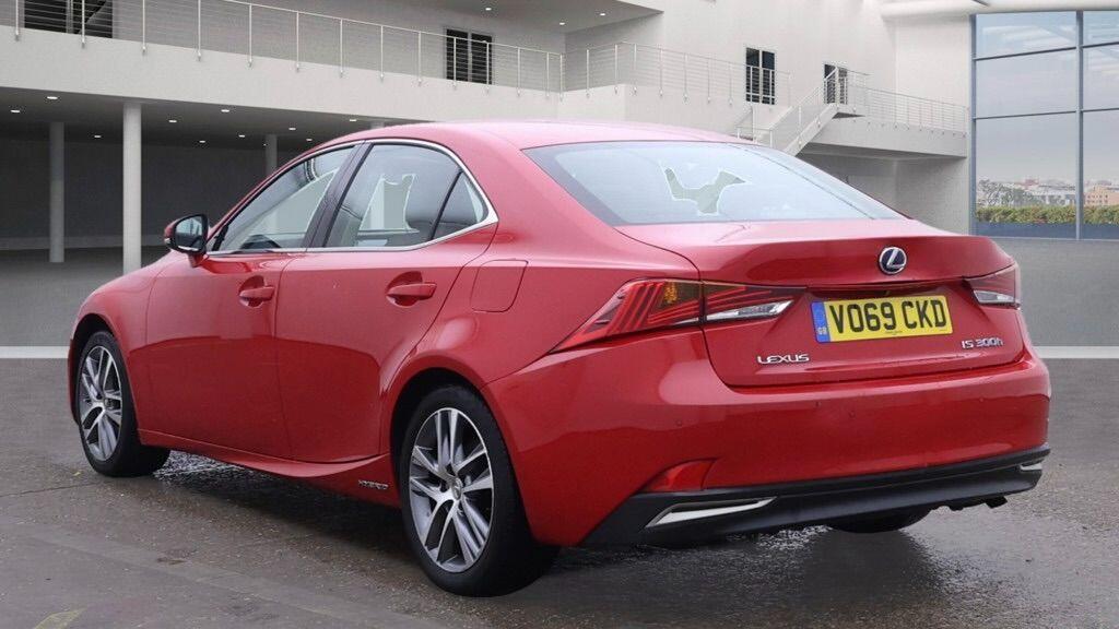 Used Lexus IS 2019 for sale - 76592925: Photo 2