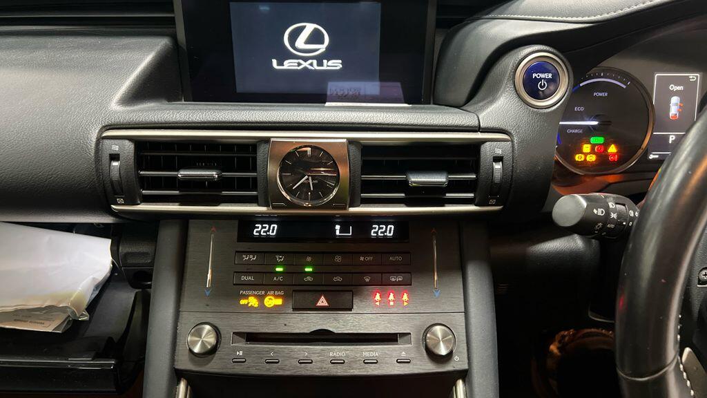 Used Lexus IS 2019 for sale - 76592925: Photo 8