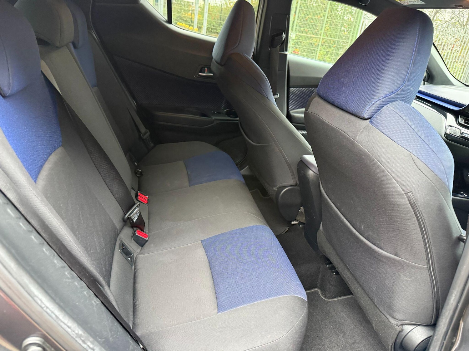 Used Toyota C-HR 2017 for sale - 76632939: Photo 17