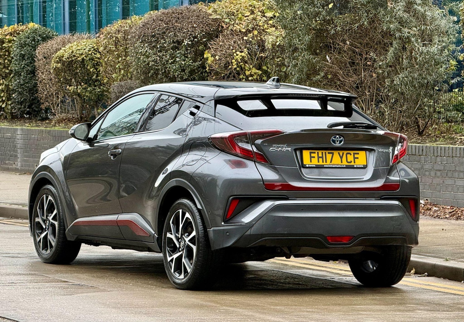 Used Toyota C-HR 2017 for sale - 76632939: Photo 4