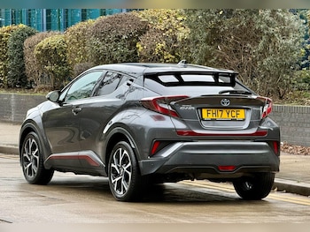 Used Toyota C-HR 2017 for sale - 76632939: Photo