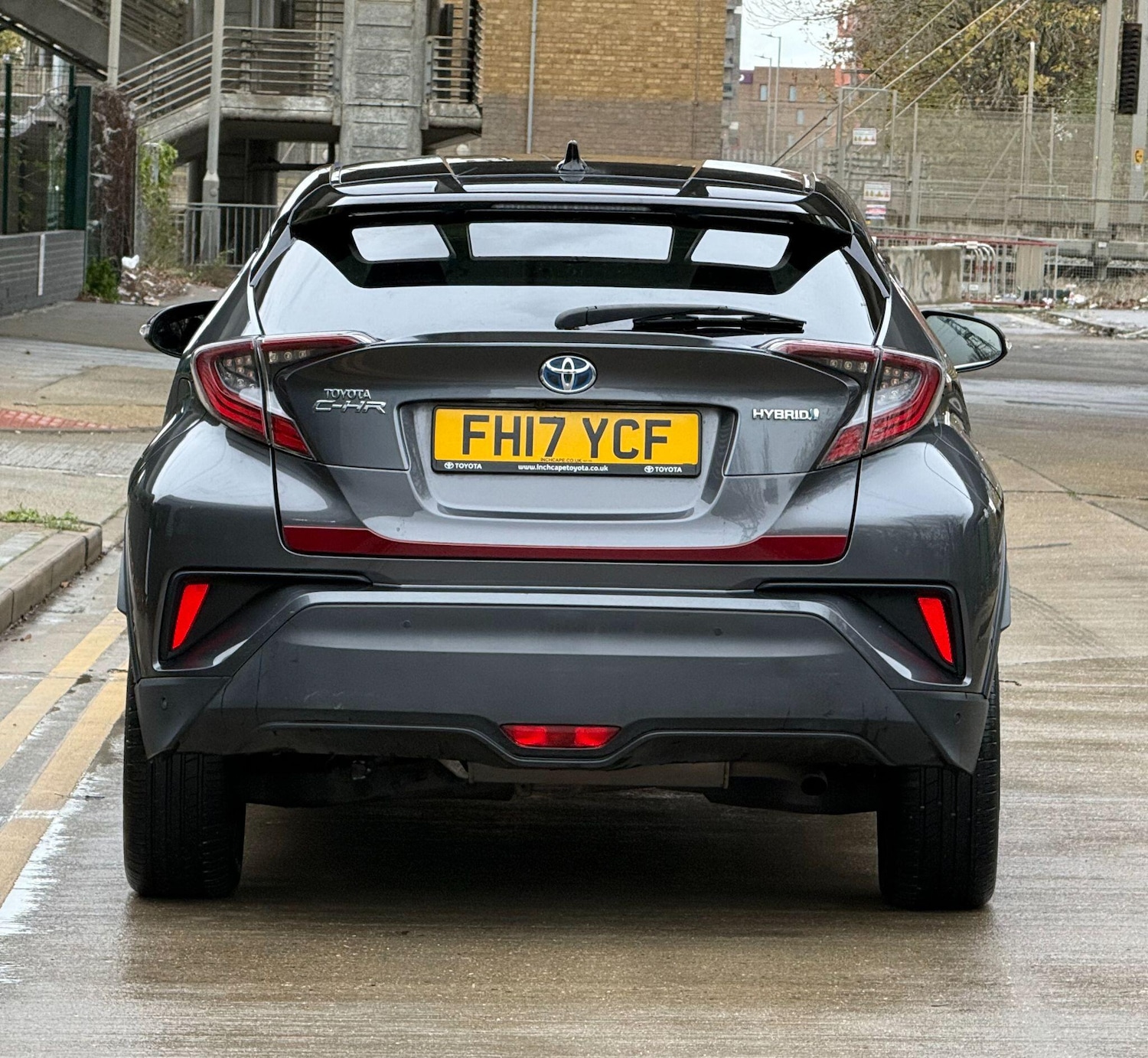 Used Toyota C-HR 2017 for sale - 76632939: Photo 6