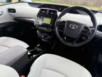 Used Toyota Prius 2019 for sale - 74837645: Photo