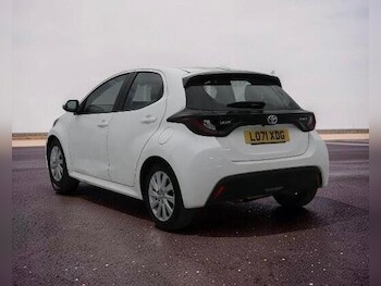 Used Toyota Yaris 2022 for sale - 78007110: Photo