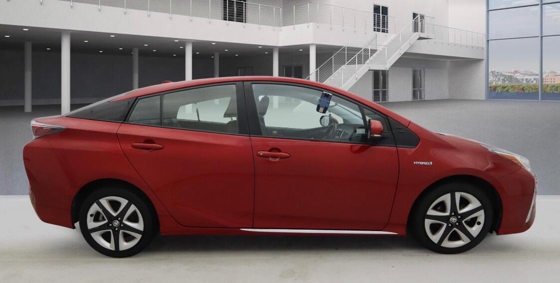 Used Toyota Prius 2016 for sale - 77377700: Photo 11