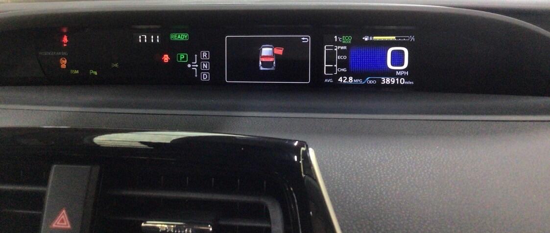 Used Toyota Prius 2016 for sale - 77377700: Photo 5