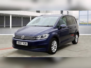 Used Volkswagen Touran 2017 for sale - 75609217: Photo