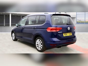 Used Volkswagen Touran 2017 for sale - 75609217: Photo