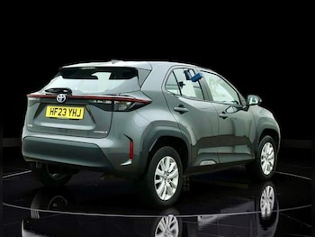 Used Toyota Yaris Cross 2023 for sale - 78516129: Photo