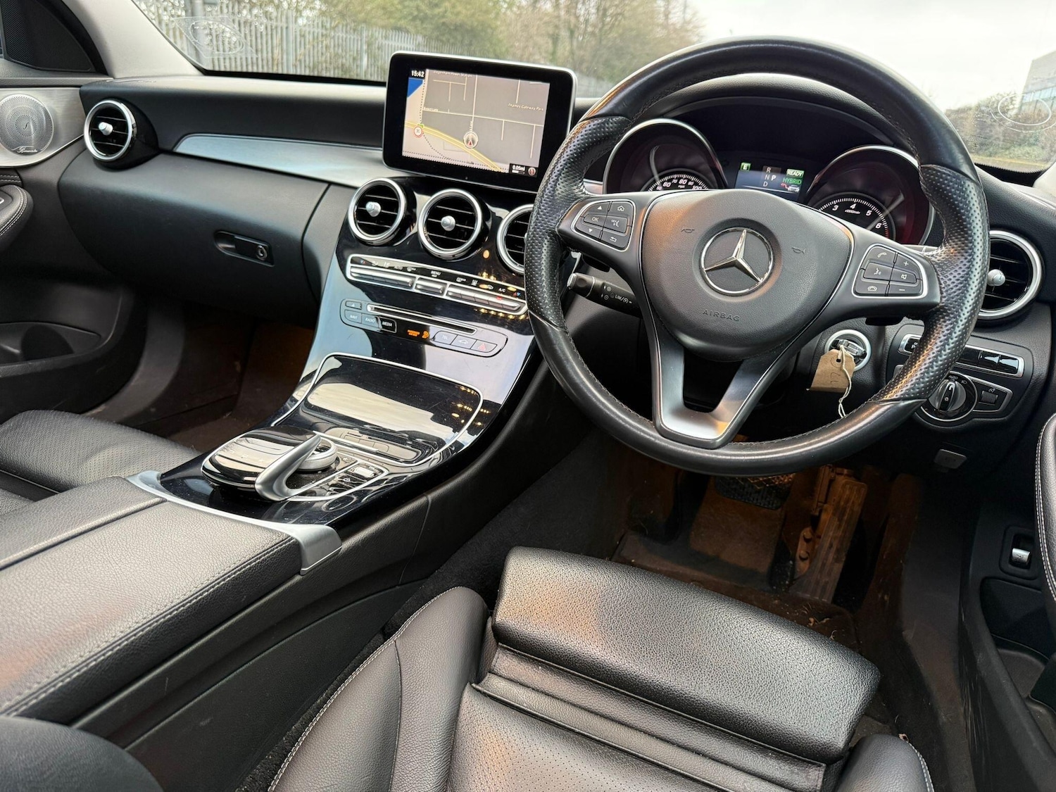 Used Mercedes-Benz C Class 2015 for sale - 77376240: Photo 35