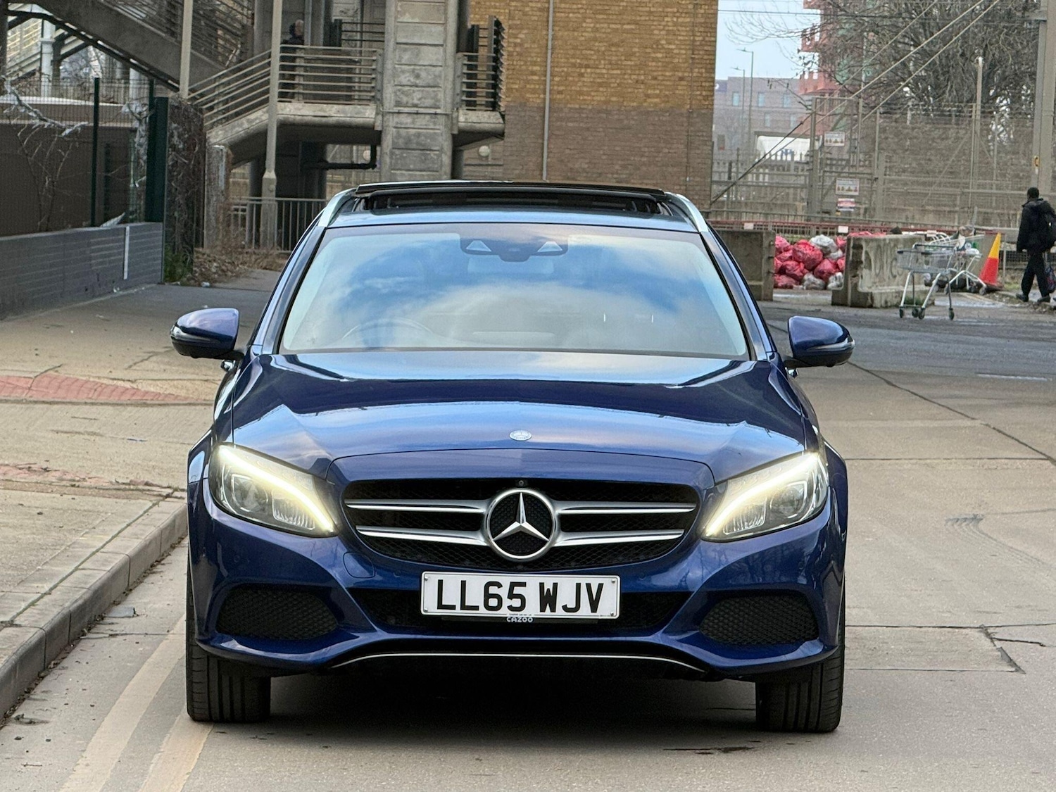 Used Mercedes-Benz C Class 2015 for sale - 77376240: Photo 6