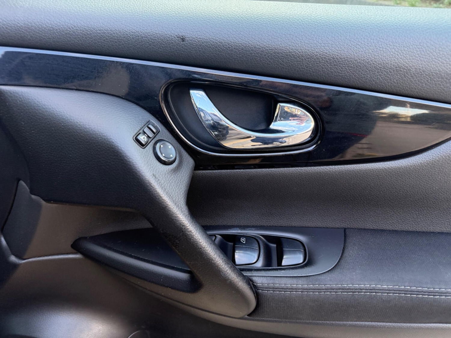 Used Nissan Qashqai 2015 for sale - 76043303: Photo 18