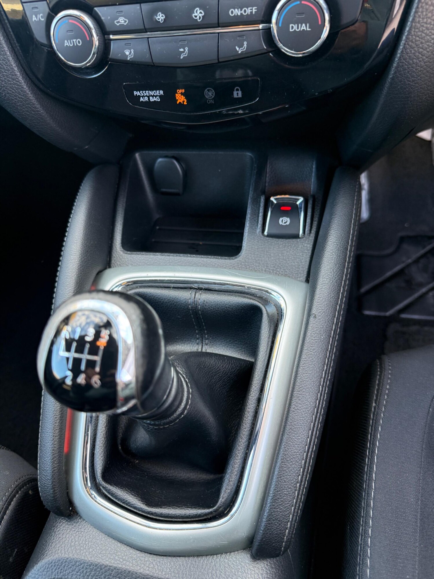 Used Nissan Qashqai 2015 for sale - 76043303: Photo 9