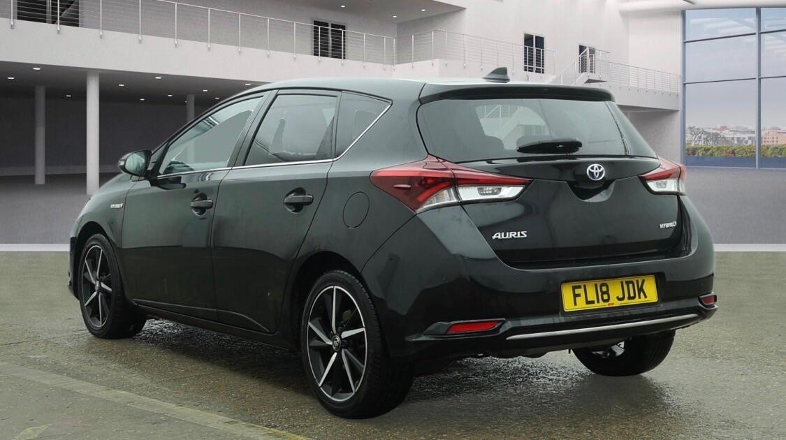 Used Toyota Auris 2018 for sale - 77573740: Photo 2