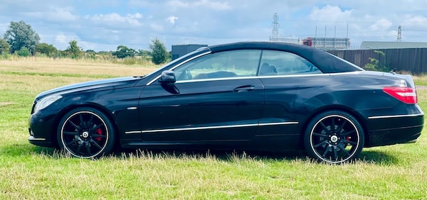 Used Mercedes-Benz E-Class 2011 for sale - 74485738: Photo 11