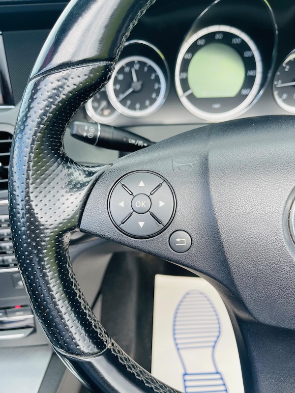 Used Mercedes-Benz E-Class 2011 for sale - 74485738: Photo 31