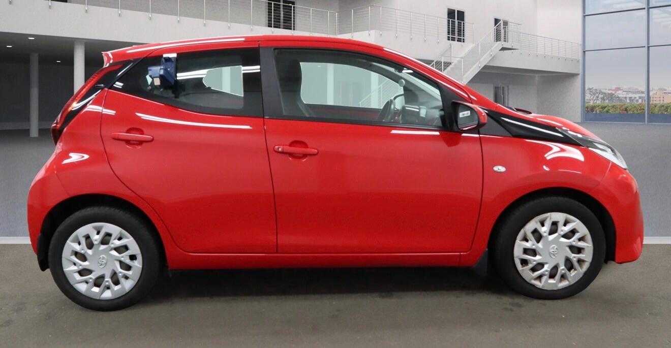 Used Toyota AYGO 2019 for sale - 76425222: Photo 10