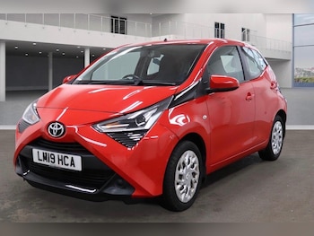 2019 (19) - 1.0 VVT-i X-Play 5dr x-shift