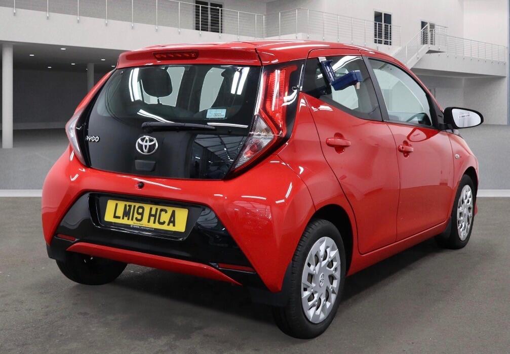 Used Toyota AYGO 2019 for sale - 76425222: Photo 2