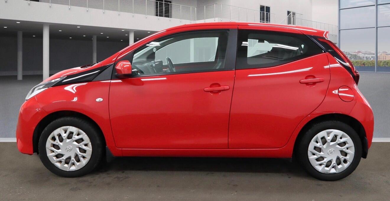 Used Toyota AYGO 2019 for sale - 76425222: Photo 3