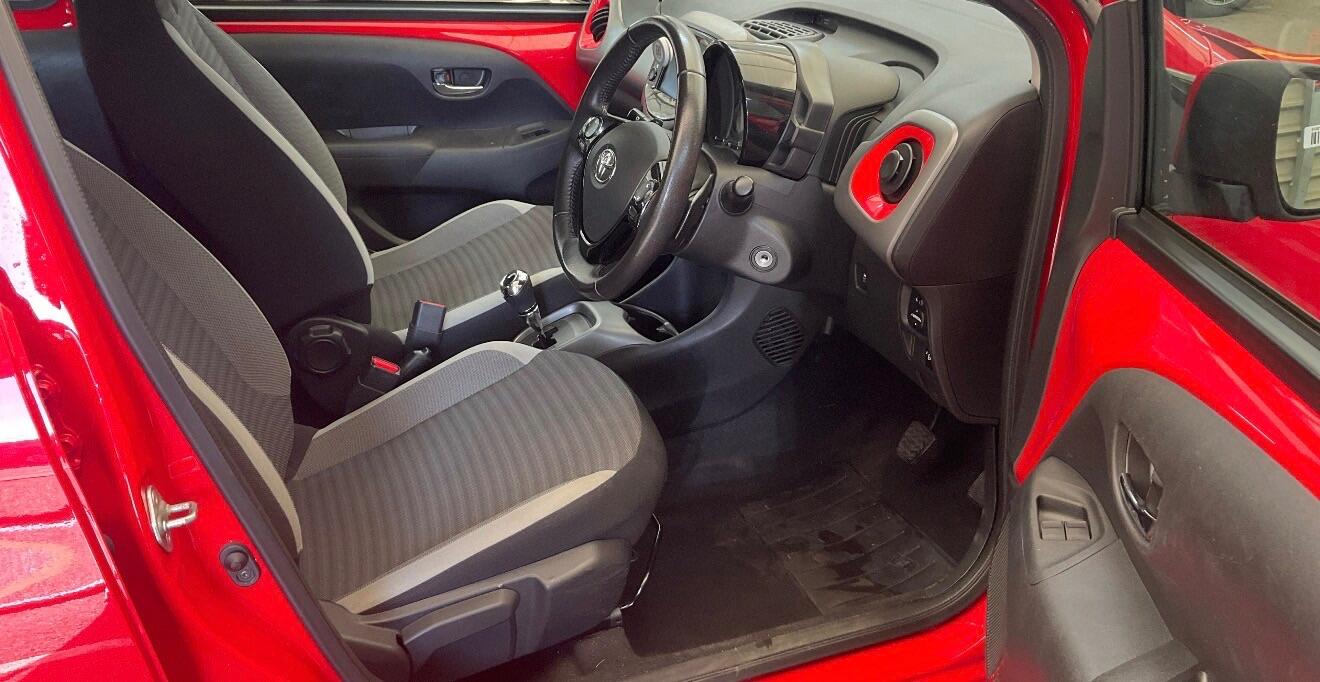 Used Toyota AYGO 2019 for sale - 76425222: Photo 4