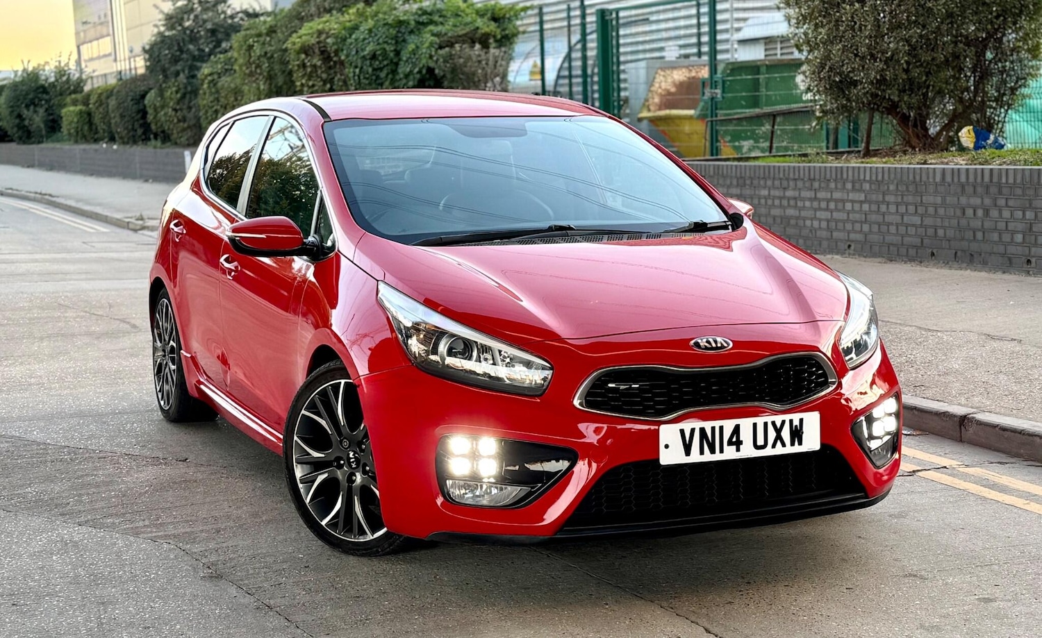 Used Kia Ceed 2014 for sale - 76188623: Photo 2