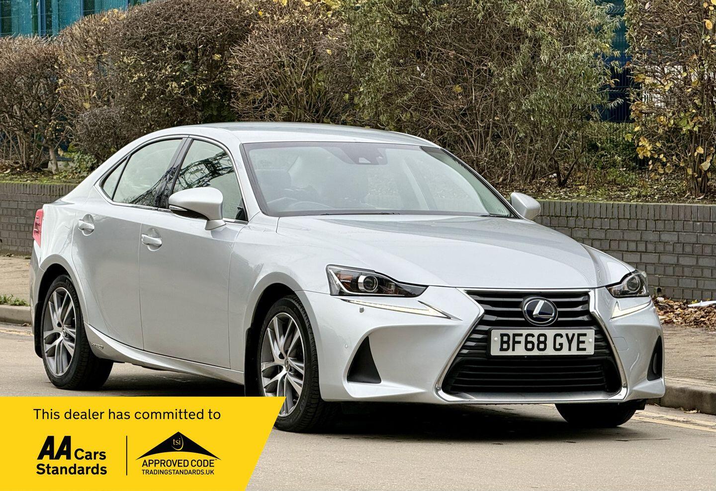 Used Lexus IS 2018 for sale - 76839892: Photo 1