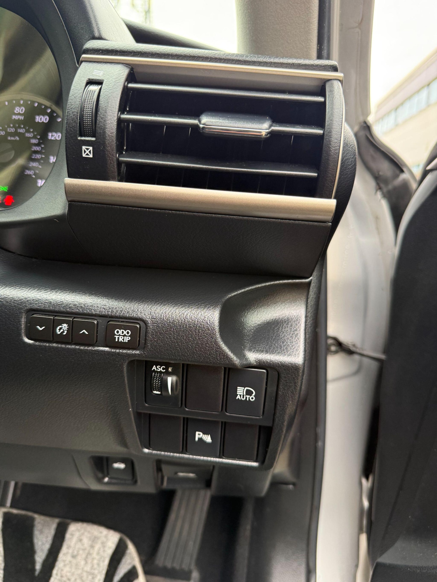 Used Lexus IS 2018 for sale - 76839892: Photo 18