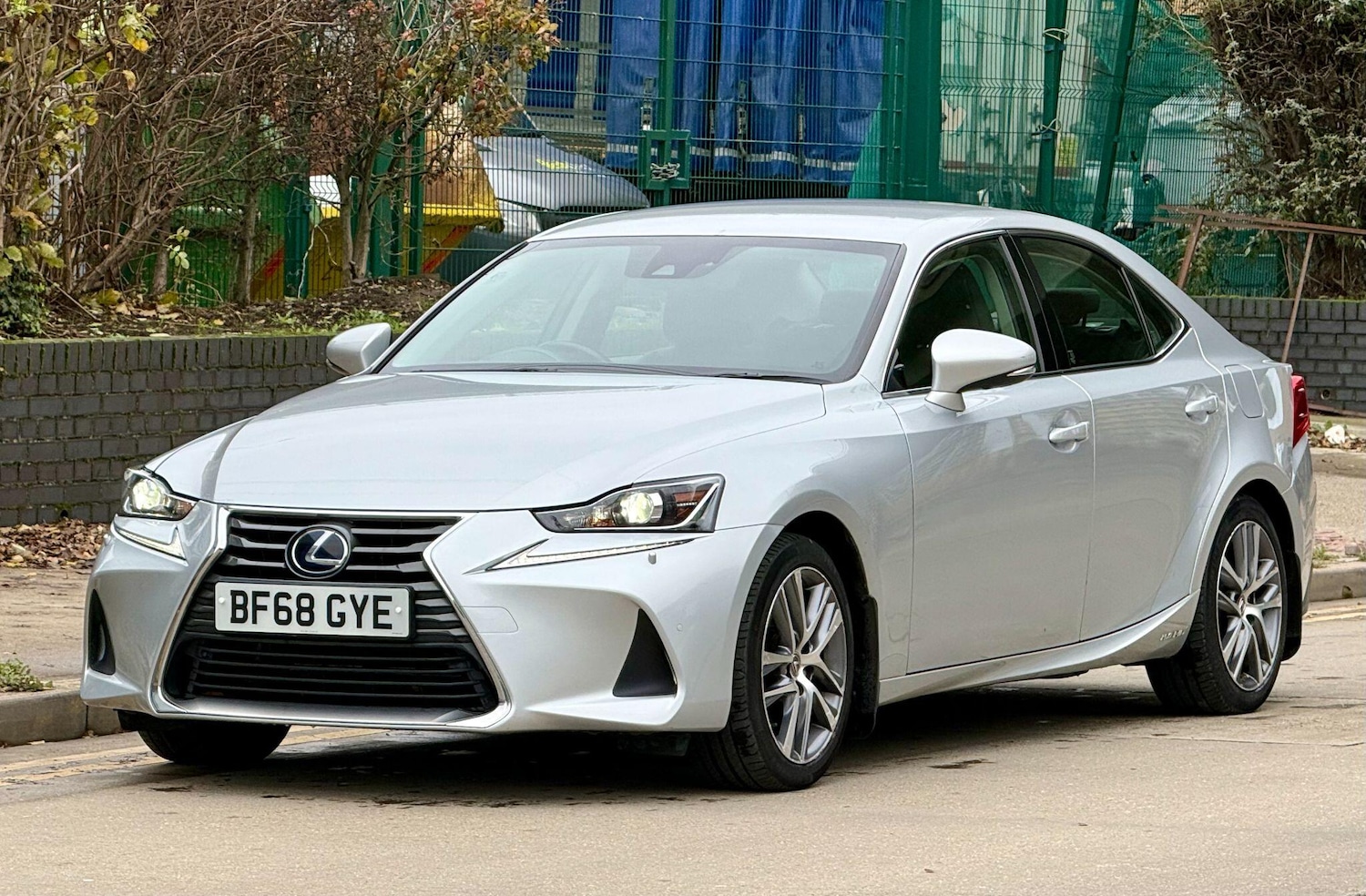 Used Lexus IS 2018 for sale - 76839892: Photo 3