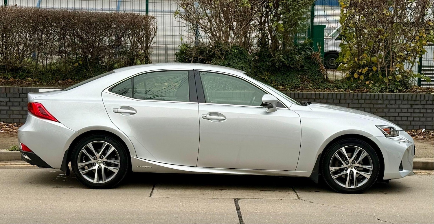 Used Lexus IS 2018 for sale - 76839892: Photo 7