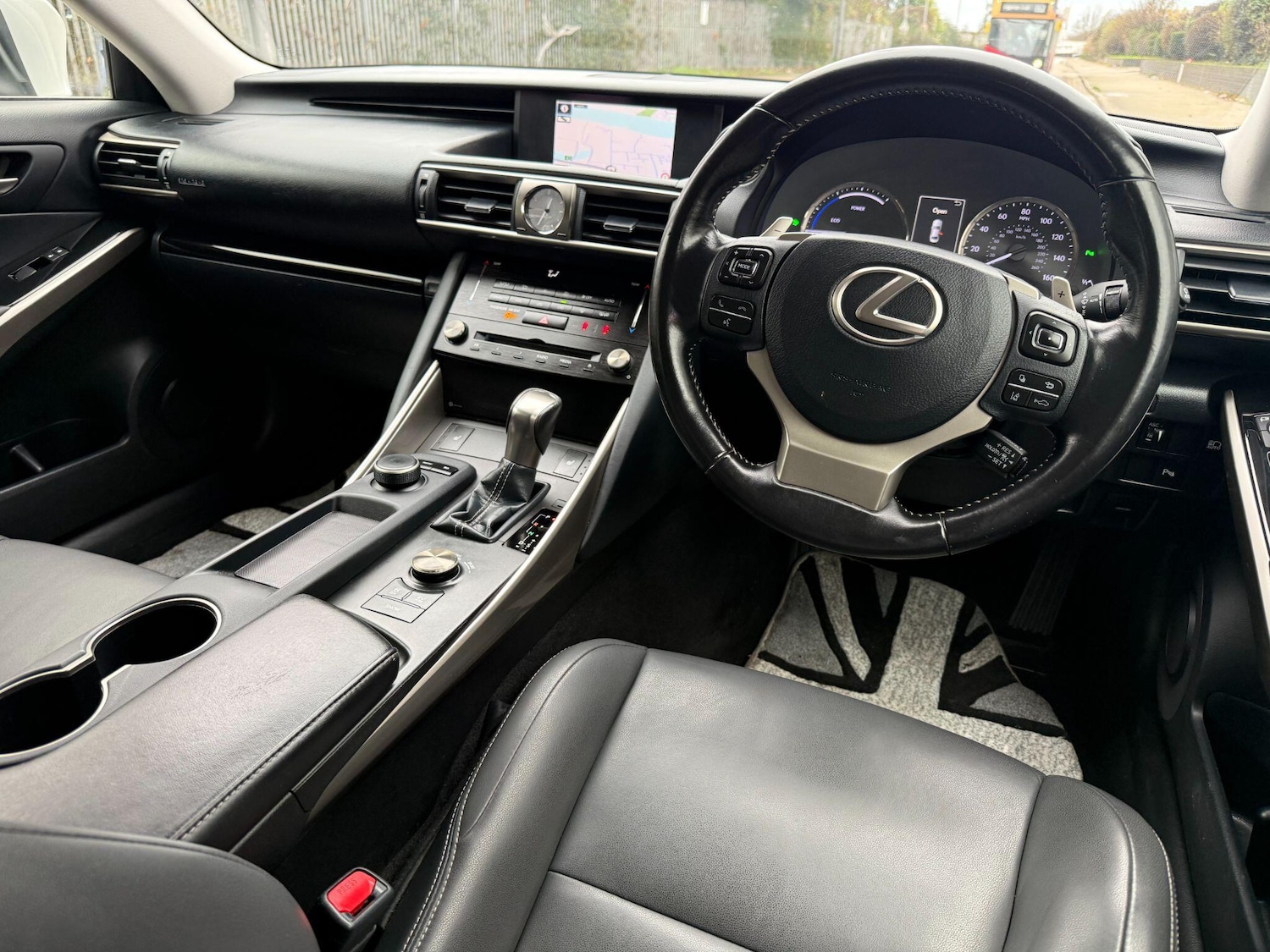 Used Lexus IS 2018 for sale - 76839892: Photo 9