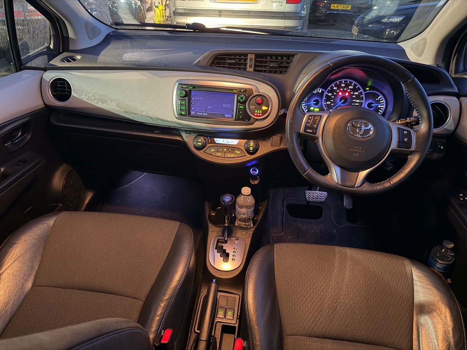 Used Toyota Yaris 2013 for sale - 76550412: Photo 10