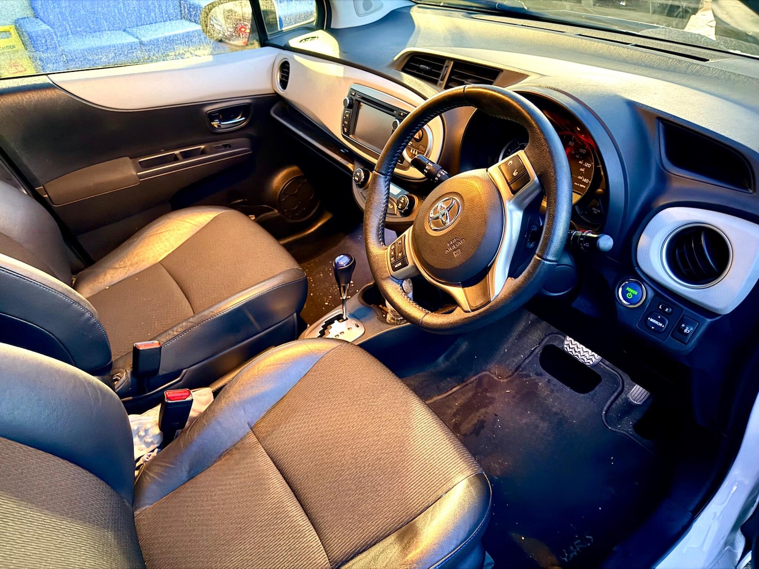 Used Toyota Yaris 2013 for sale - 76550412: Photo 13